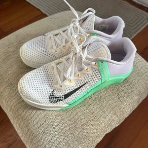 Women’s Nike Metcon 6 Size 9.5